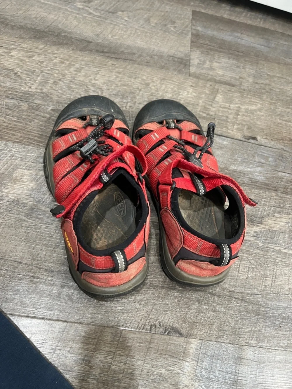 KEEN Kids Red and Black Closed-Toe Outdoor Sandals